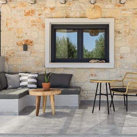 "Four Olives" Luxury Rooms, Afitos #Feelslikehome Buitenkant foto