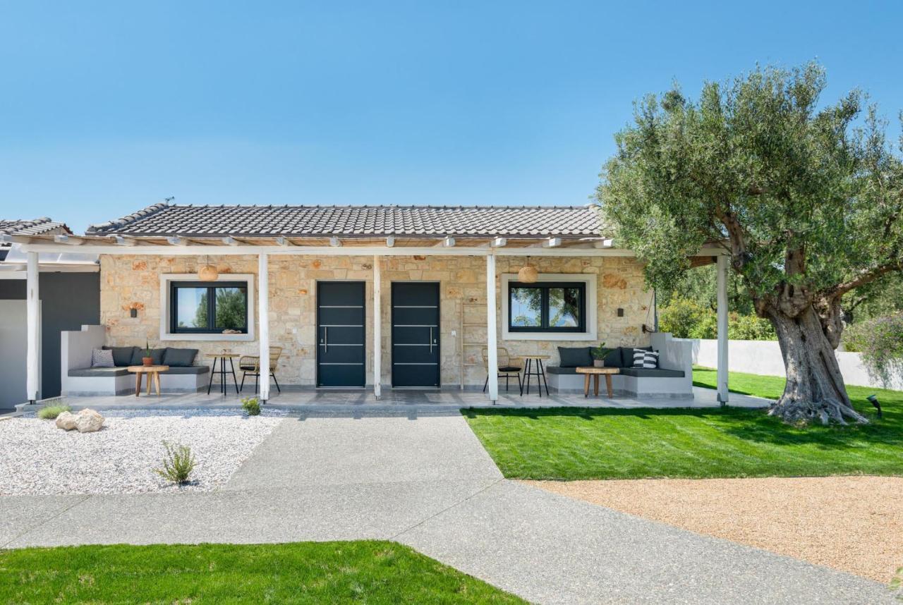 "Four Olives" Luxury Rooms, Afitos #Feelslikehome Buitenkant foto