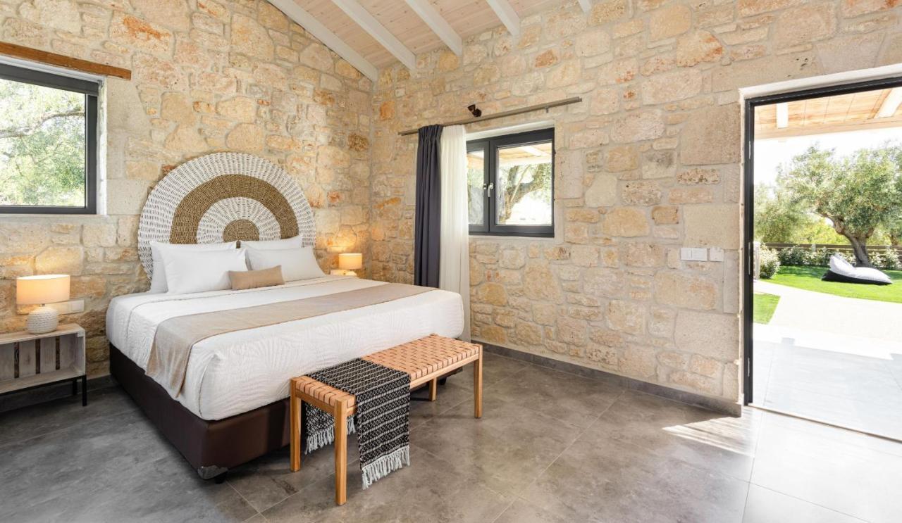 "Four Olives" Luxury Rooms, Afitos #Feelslikehome Buitenkant foto