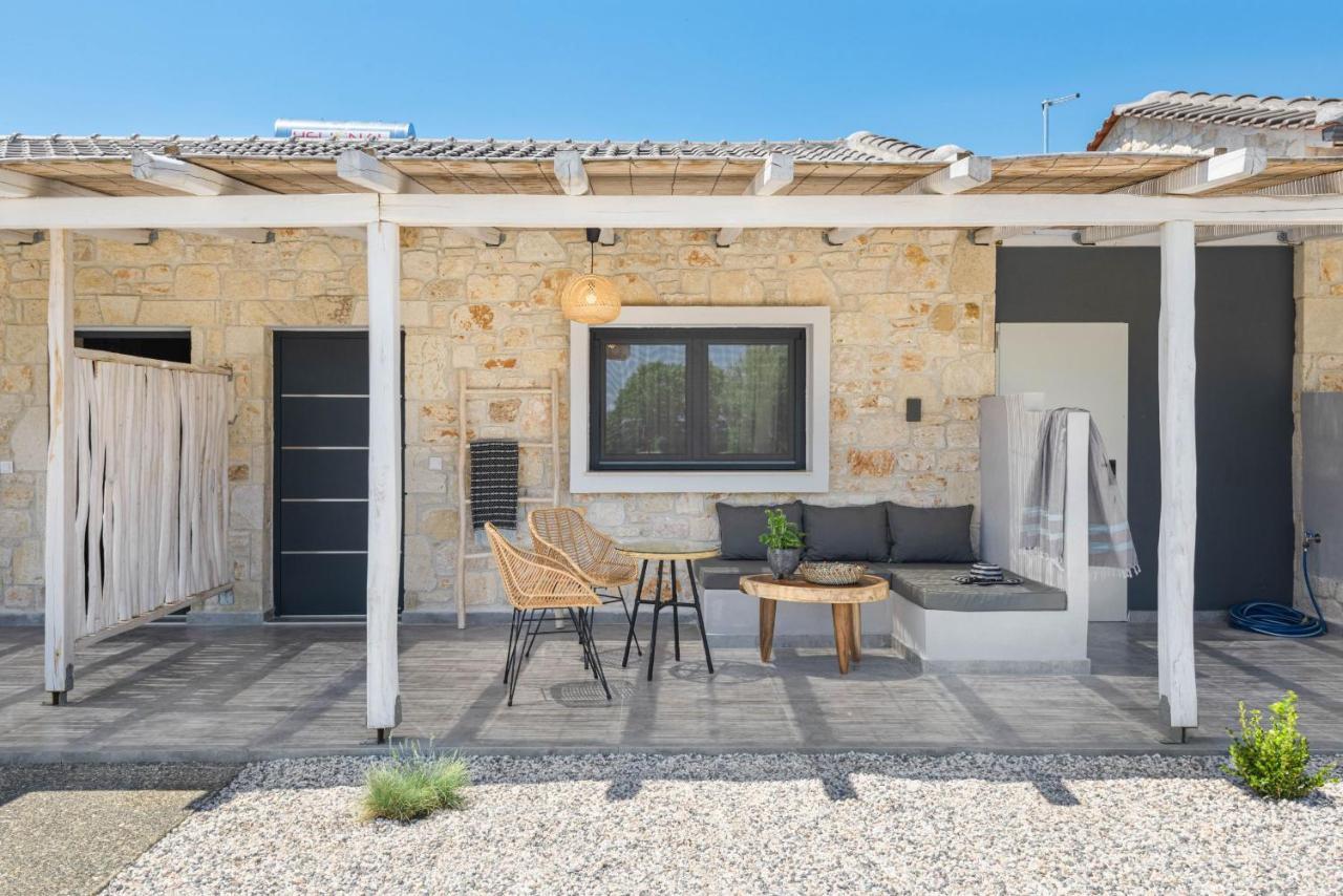 "Four Olives" Luxury Rooms, Afitos #Feelslikehome Buitenkant foto