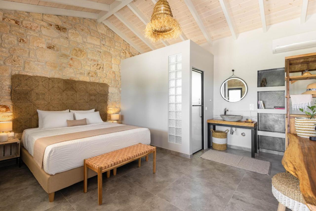 "Four Olives" Luxury Rooms, Afitos #Feelslikehome Buitenkant foto