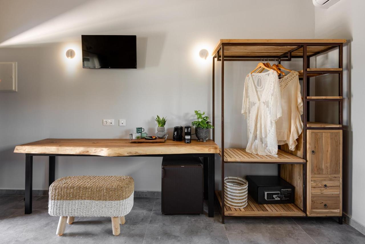 "Four Olives" Luxury Rooms, Afitos #Feelslikehome Buitenkant foto