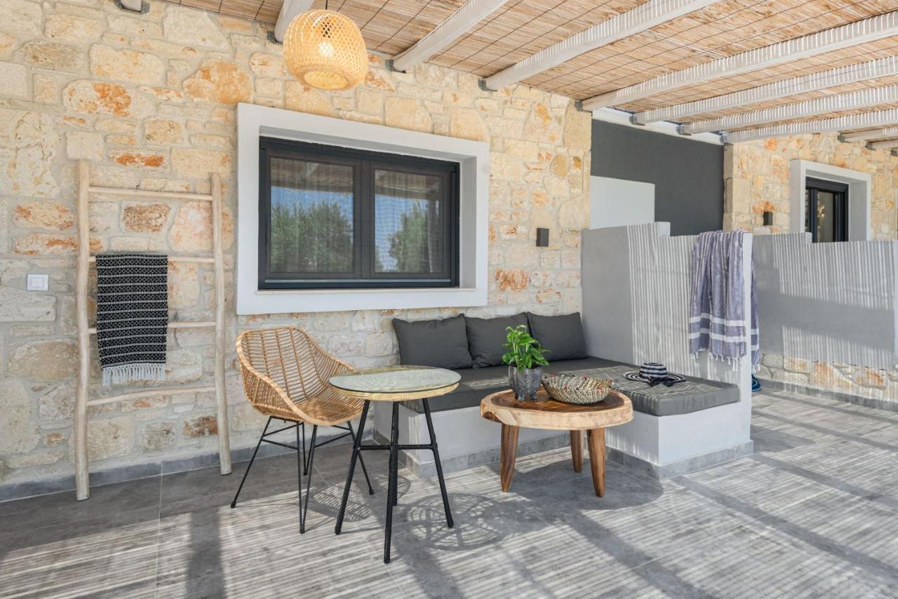 "Four Olives" Luxury Rooms, Afitos #Feelslikehome Buitenkant foto