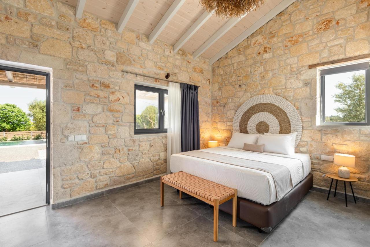"Four Olives" Luxury Rooms, Afitos #Feelslikehome Buitenkant foto